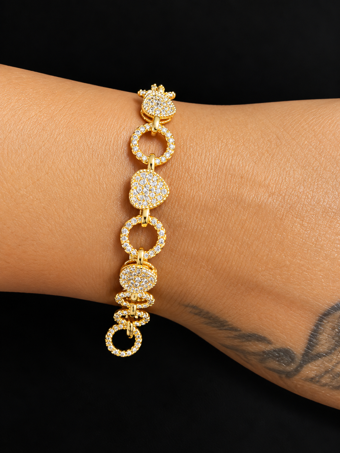 Lavish Heart of Gold Bracelet