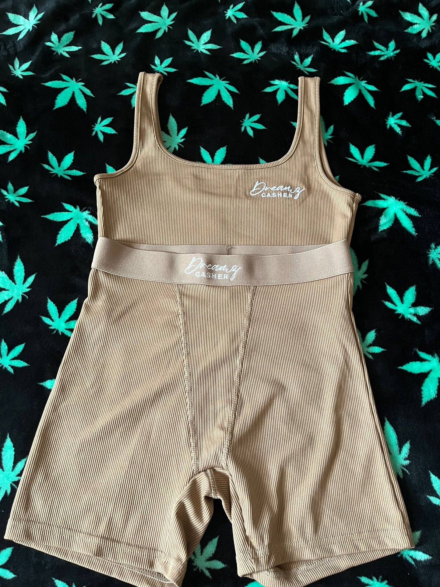 Casher Chic 2 piece Ribbed set